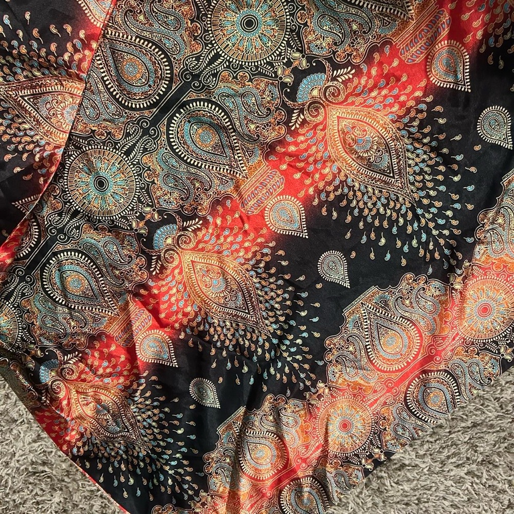 Paisley Patterned Scarf - Picture 5 of 8